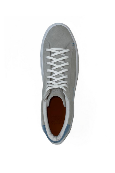 Landing on Clouds by Olivia Fane 洋書 On Cloudswift | Foot Locker